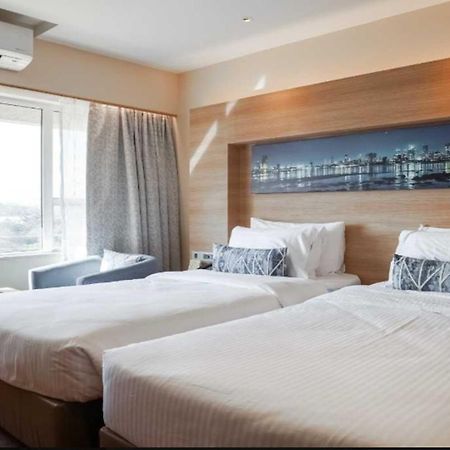 The Residence Hotel & Apartments Powai Mumbai Bagian luar foto