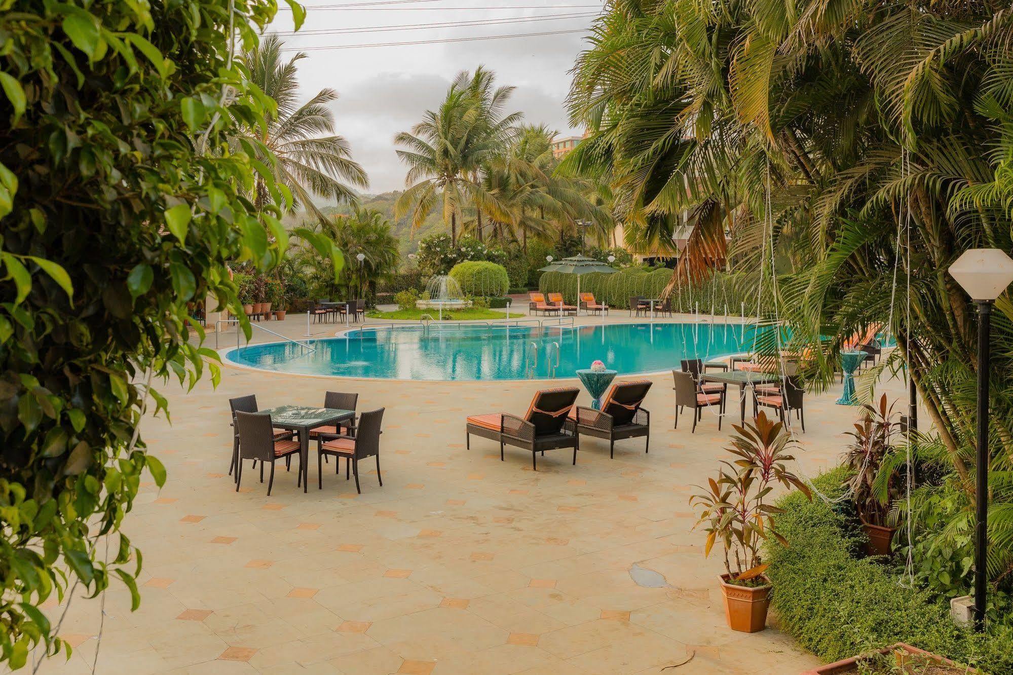 The Residence Hotel & Apartments Powai Mumbai Bagian luar foto