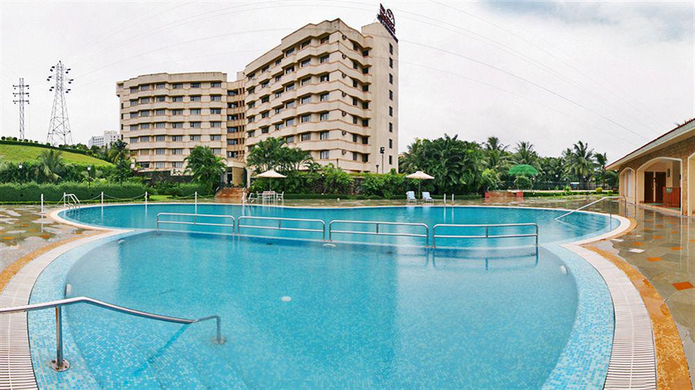 The Residence Hotel & Apartments Powai Mumbai Bagian luar foto